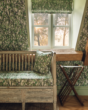 Rivermint Square Cushion