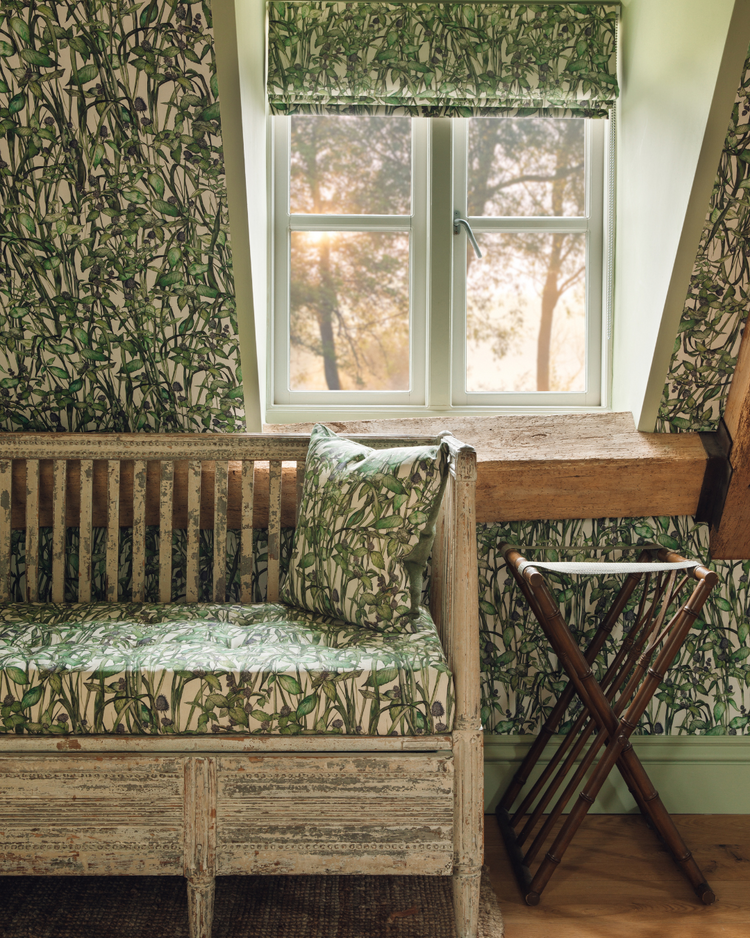Rivermint Square Cushion
