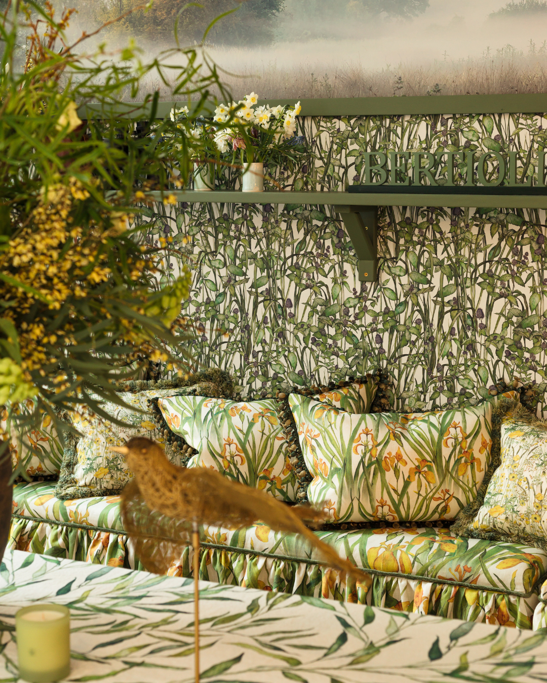 Rivermint Wallpaper